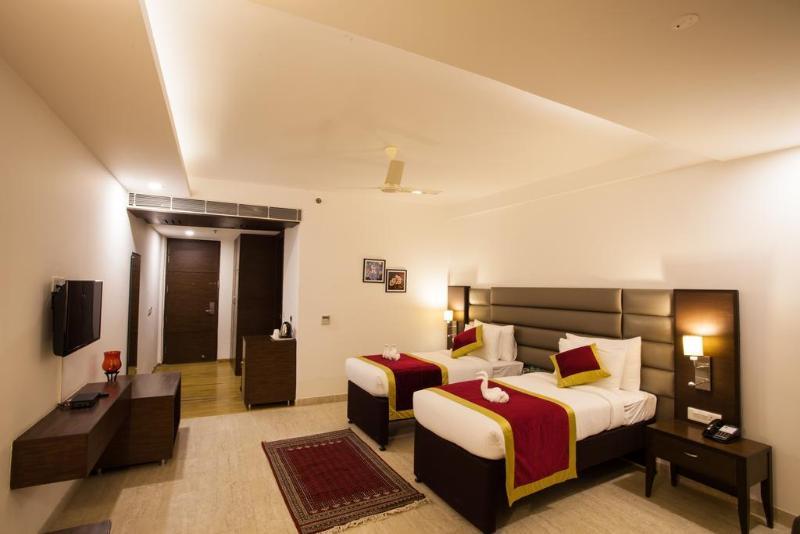 Velvet Clarks Exotica Hotel Zirakpur Kültér fotó